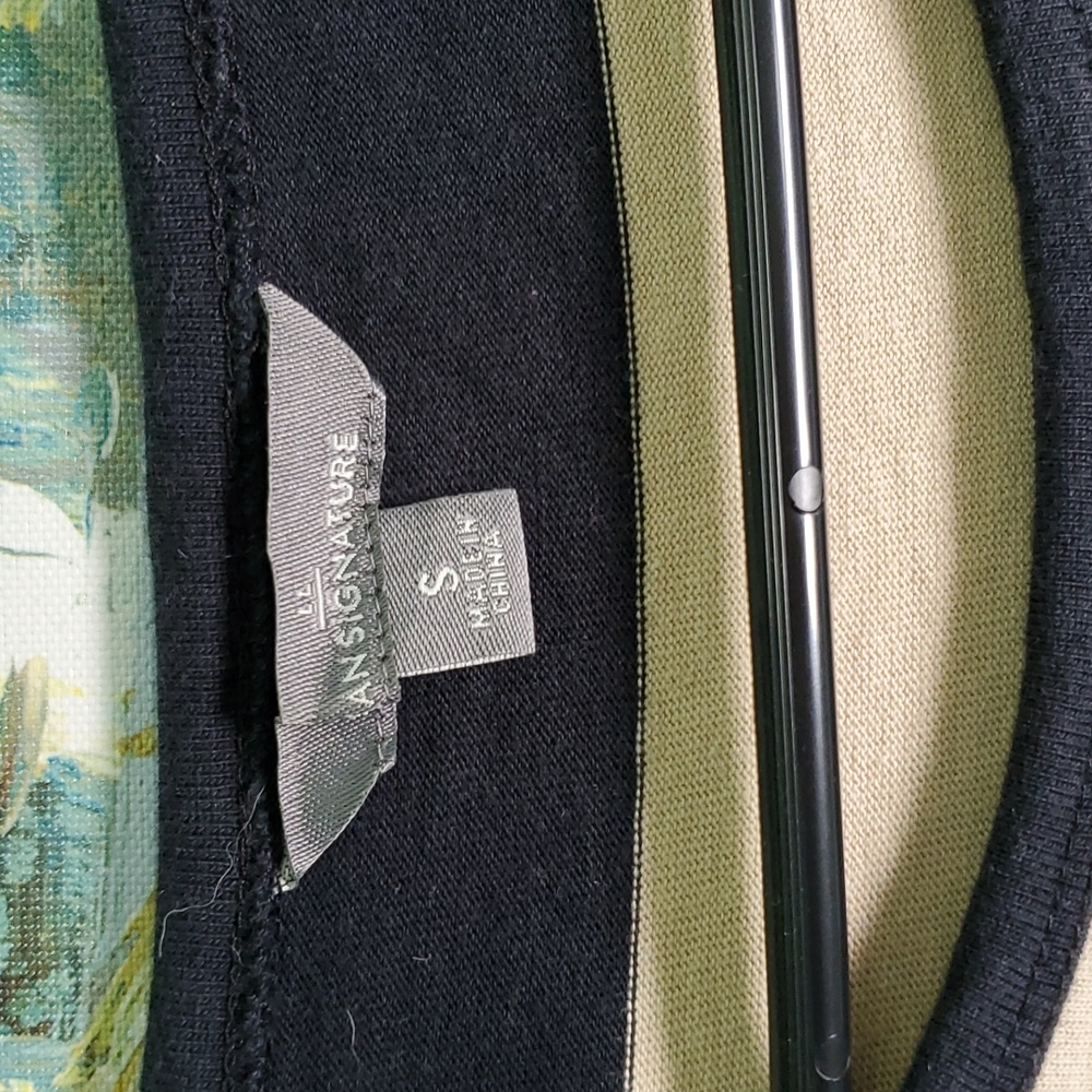 LL Bean signature structured T Shirt dress - Picture 4 of 10